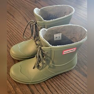 Hunter Olive Lace-Up Boots Nwt